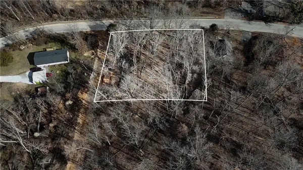 Lopez Dr, Rogers, AR 72758