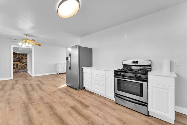 1813 S  J  St, Rogers, AR 72756