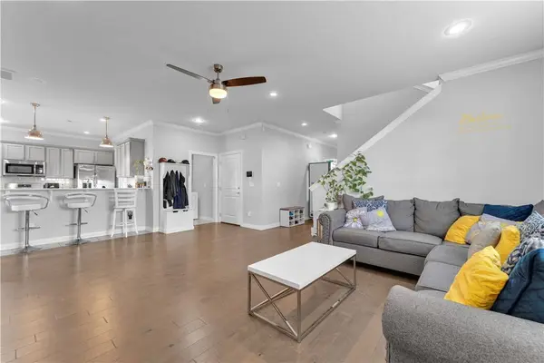 1611 Park St, Lowell, AR 72745