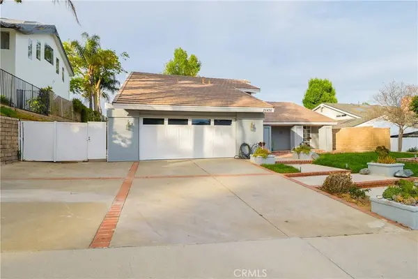 25426 Avenida Escalera, Valencia, CA 91355