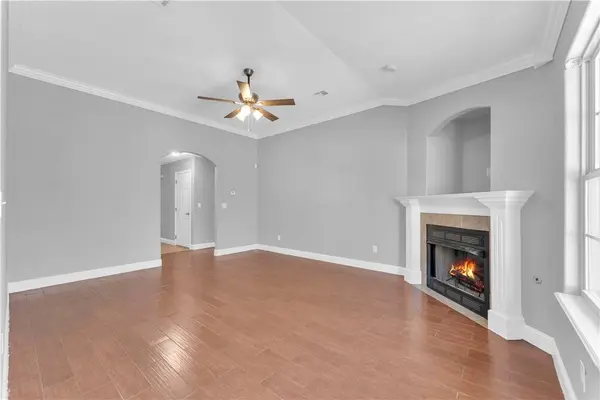 429 E Mccann Rd, Rogers, AR 72758