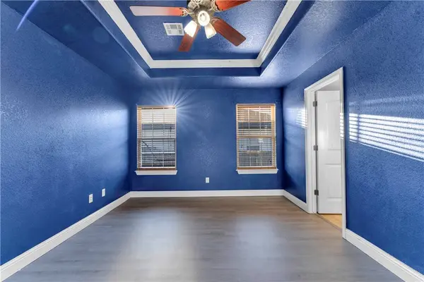 429 E Mccann Rd, Rogers, AR 72758