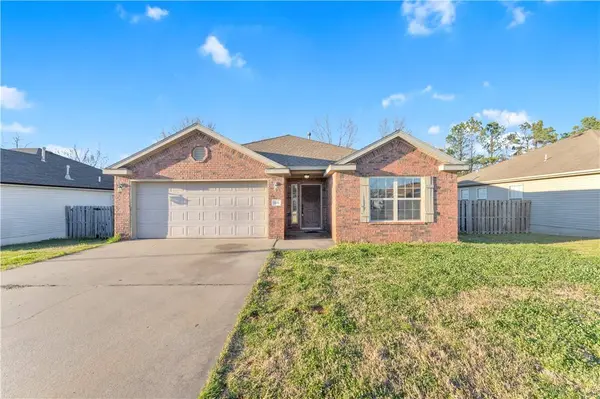 429 E Mccann Rd, Rogers, AR 72758