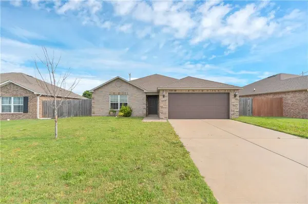 4404 SW Comstock Ave, Bentonville, AR 72712