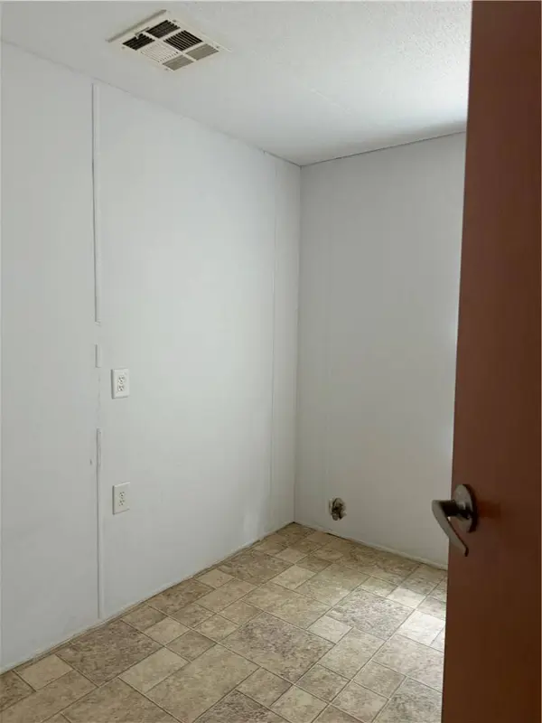16312 Robin Rd, Bella Vista, AR 72715
