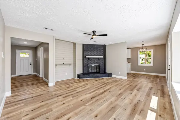 4534 Rosegate DR, Spring, TX 77373