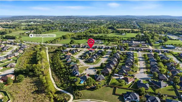 3397 Bluff Creek Loop, Springdale, AR 72764