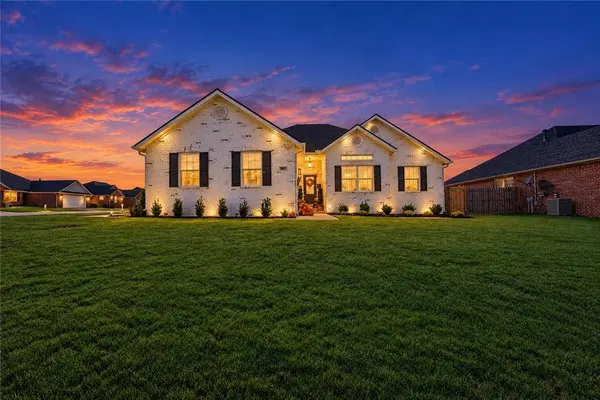 3397 Bluff Creek Loop, Springdale, AR 72764