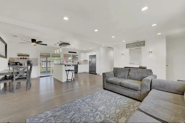625 Capra Dr, American Canyon, CA 94503-1317