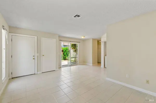 106 El Verano CT, Fairfield, CA 94533