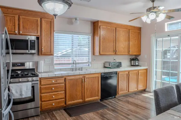 348 Samantha PL, Vacaville, CA 95687