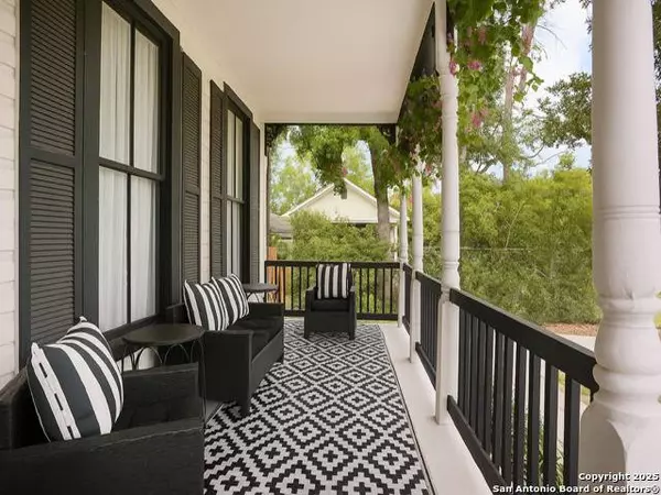 1712 N Pine, San Antonio, TX 78208