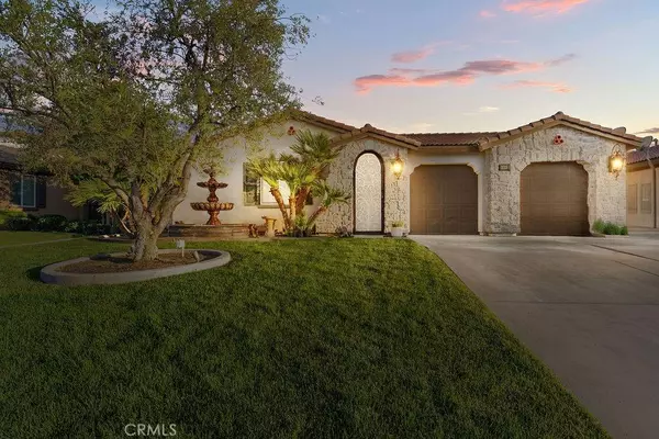 5801 S Moonstone Peak DR, Bakersfield, CA 93313