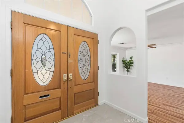 6000 Benbasset PL, Bakersfield, CA 93306