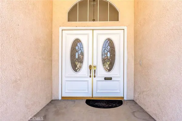 6000 Benbasset PL, Bakersfield, CA 93306
