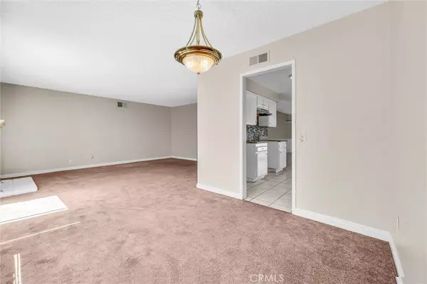 1407 Opal ST, Corona, CA 92882