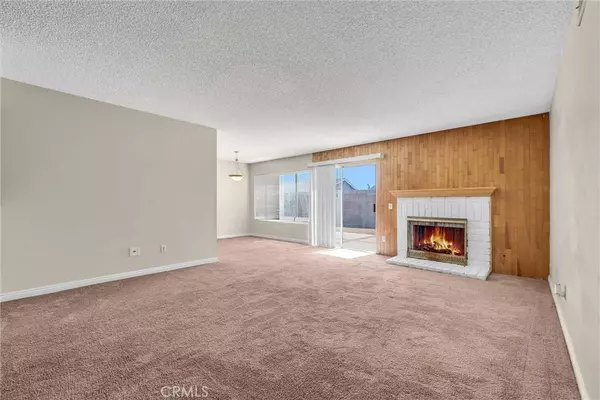 1407 Opal ST, Corona, CA 92882