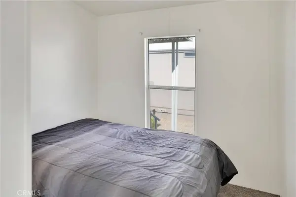 22601 Bear Valley RD #17, Apple Valley, CA 92308