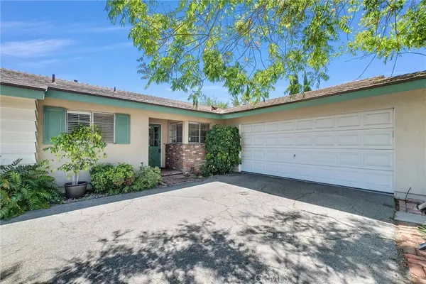 256 E Monterey, Corona, CA 92879