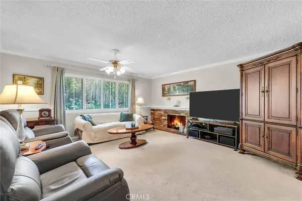 256 E Monterey, Corona, CA 92879