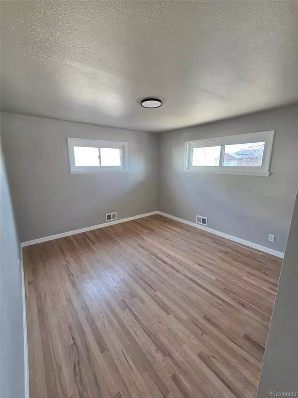 7831 Shoshone ST, Denver, CO 80221