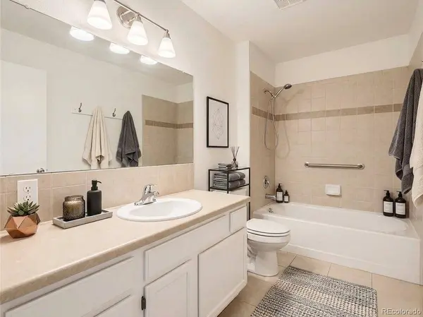 2803 Denver AVE, Longmont, CO 80503