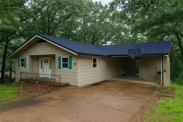 16 Stretford Dr, Bella Vista, AR 72714