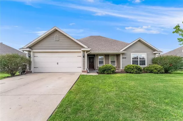 3868 Waterhole Ave, Springdale, AR 72764