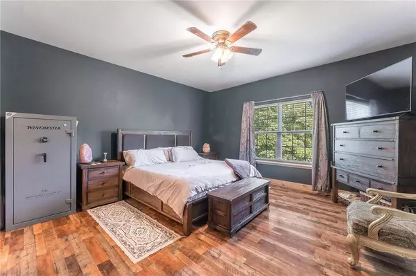 21 Cherhill Dr, Bella Vista, AR 72714