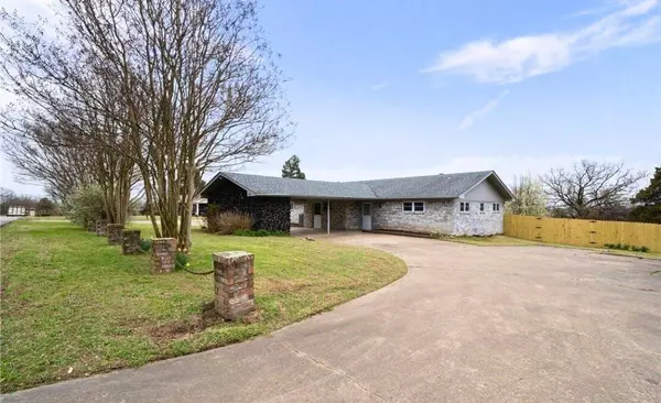 1100 Murta St, Van Buren, AR 72956