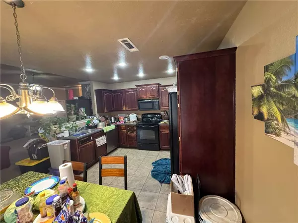 1483 Leesburg Ave, Springdale, AR 72764