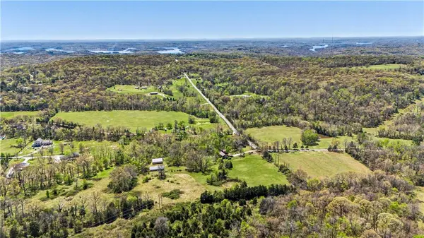 13364 Ventris Rd, Garfield, AR 72732
