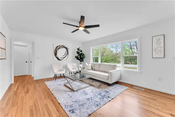 9 W Montgomery St, Fayetteville, AR 72701