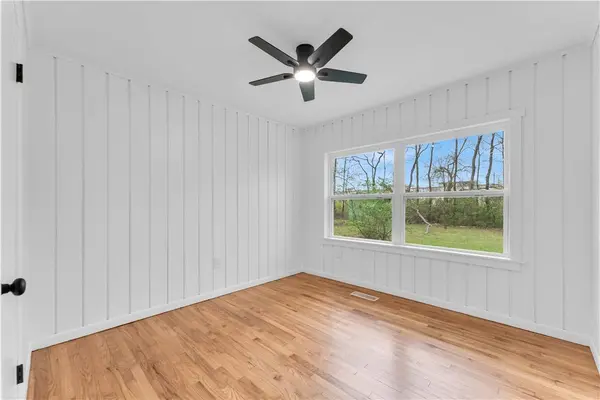 9 W Montgomery St, Fayetteville, AR 72701