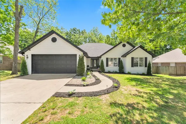 3492 Eaglecrest Cir, Springdale, AR 72762