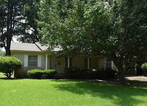 921 Willow, Malvern, AR 72104