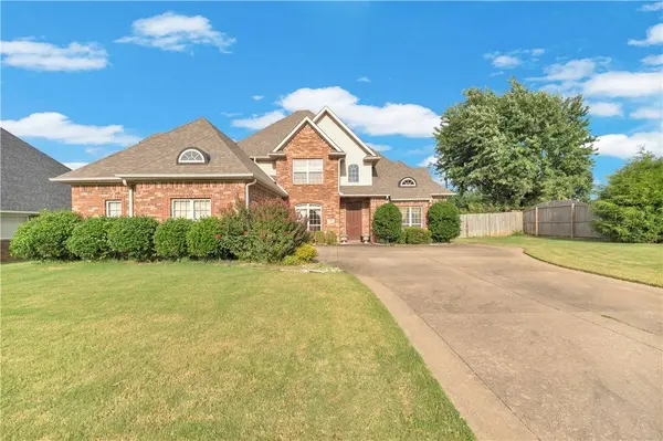 5213 42nd St, Rogers, AR 72758