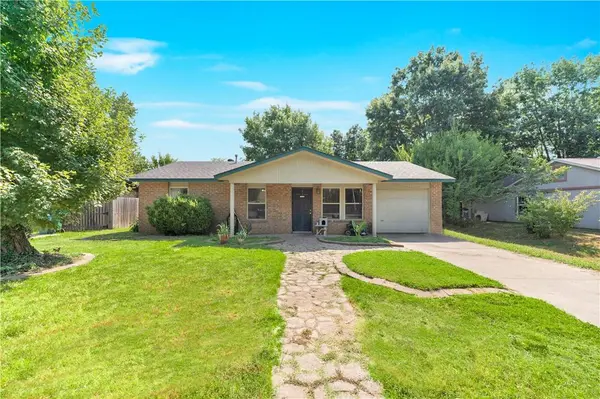 2701 N 3rd St, Rogers, AR 72756