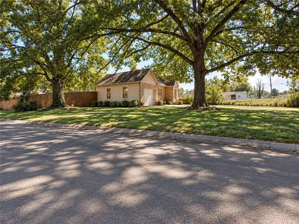 4314 N 6th St, Fort Smith, AR 72904