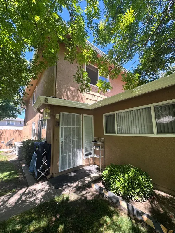 2505 Prescott RD #3, Modesto, CA 95350