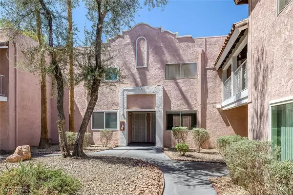 2226 E Desert Inn RD, Las Vegas, NV 89169