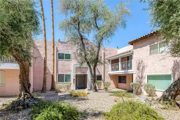 2226 E Desert Inn RD, Las Vegas, NV 89169