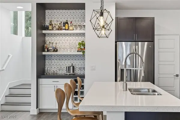 2861 Blue Key CT CT #2, Las Vegas, NV 89123