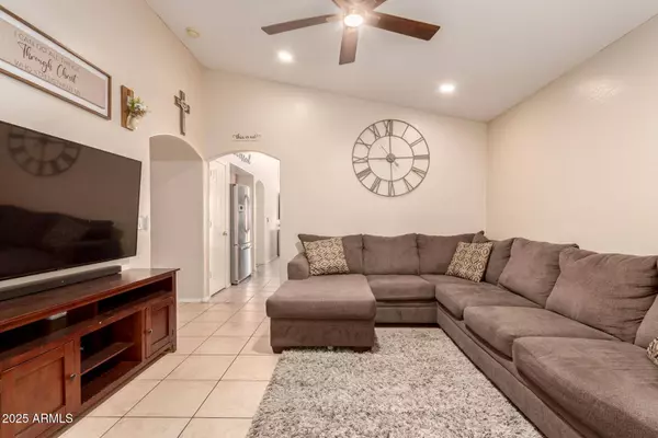 13022 W CHERRY HILLS Drive, El Mirage, AZ 85335