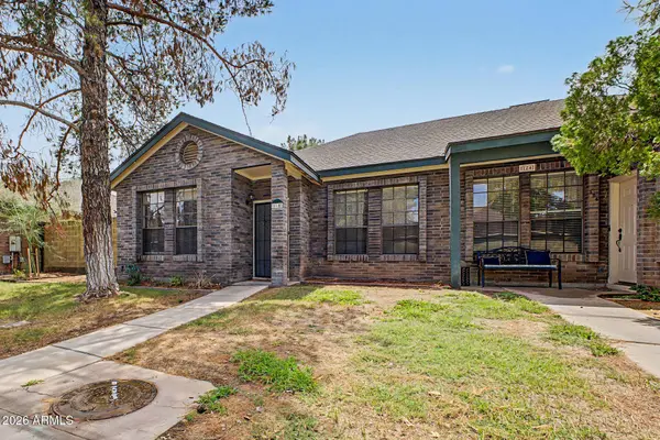 118 N HERITAGE Drive, Gilbert, AZ 85234