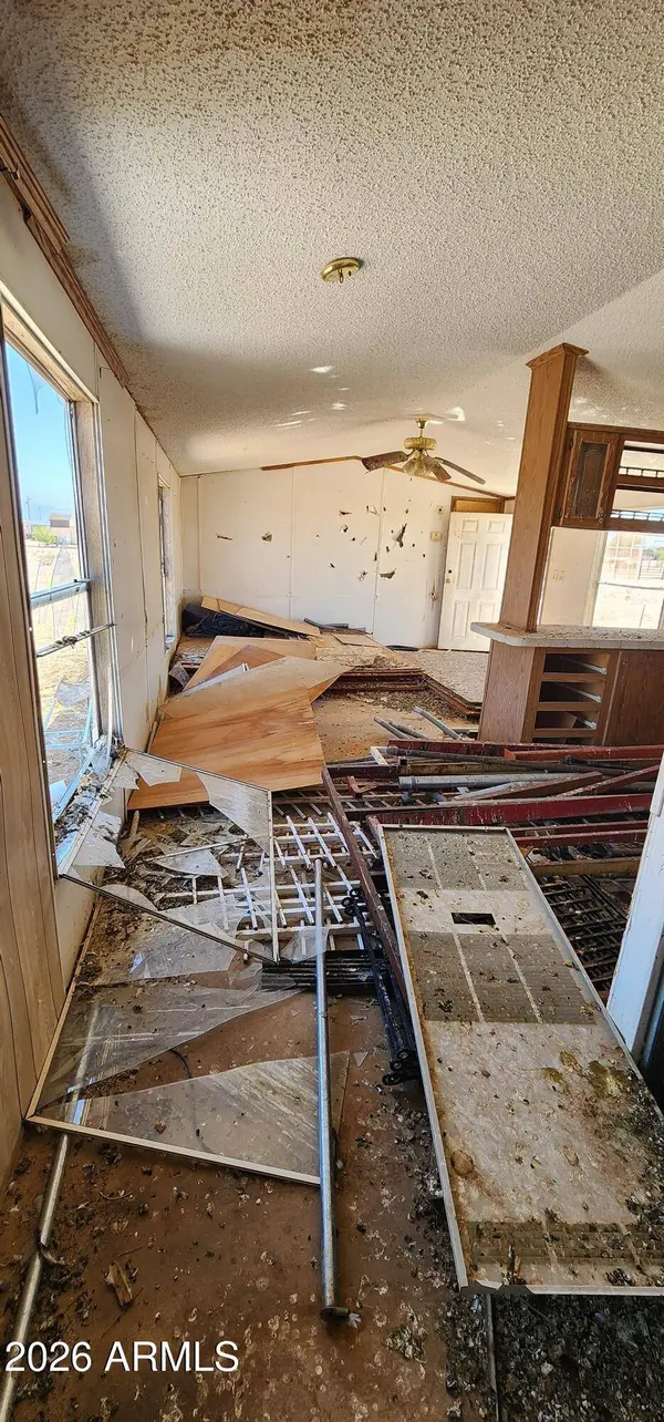 36240 W HIGHLAND Avenue, Tonopah, AZ 85354