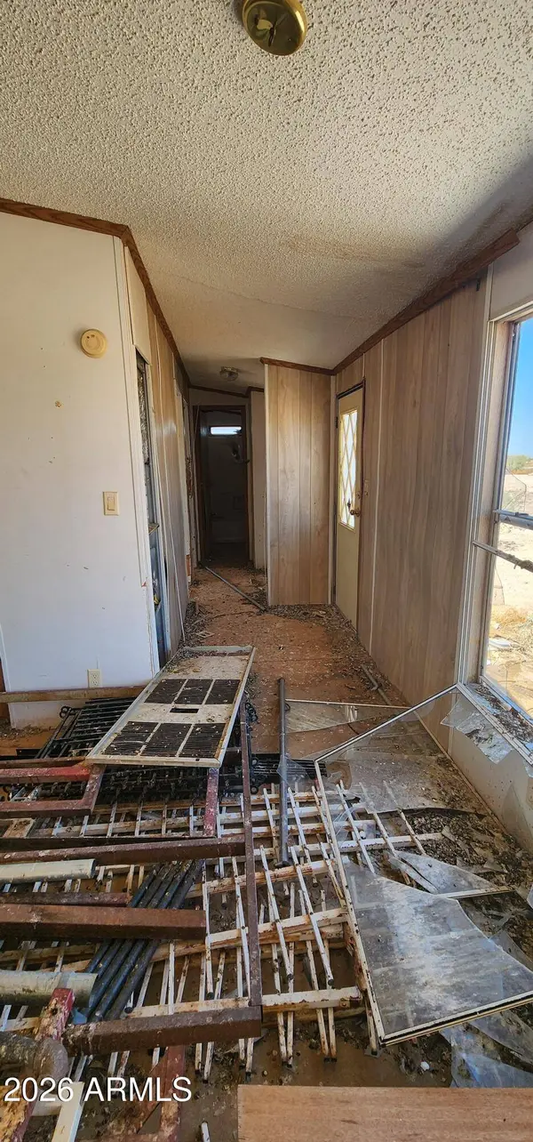 36240 W HIGHLAND Avenue, Tonopah, AZ 85354