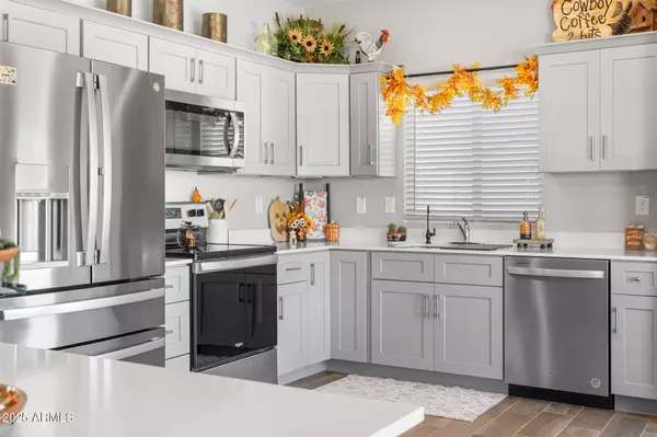 6313 N MARIGOLD Avenue, Casa Grande, AZ 85194