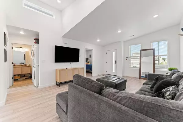 671 St Charles Pl, Bentonville, AR 72713