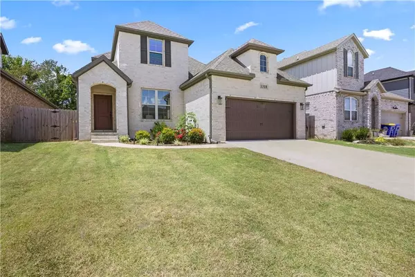 1318 Park St, Lowell, AR 72745